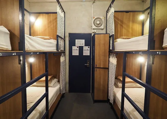 Arawana Silom 3*