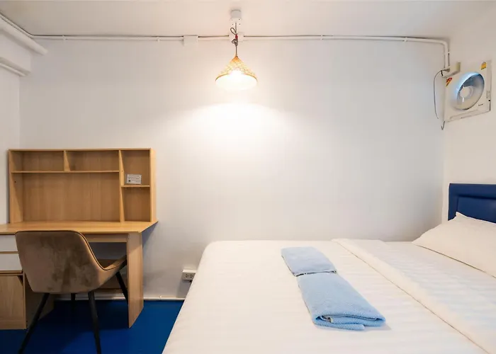 Arawana Silom 3*